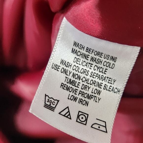 Willow Lane Red Corduroy Shacket Size 1X - Picture 11 of 13